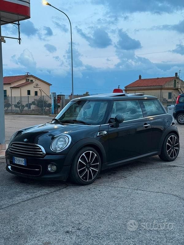 Usata Mini Cooper D 116 CV (85 kW) 2014 Utilitaria