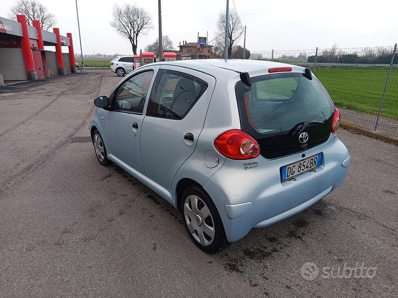 Usata Toyota Yaris 2007 Utilitaria