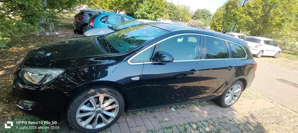 Usata Opel Astra 160 CV (117 kW) 2011 Station wagon