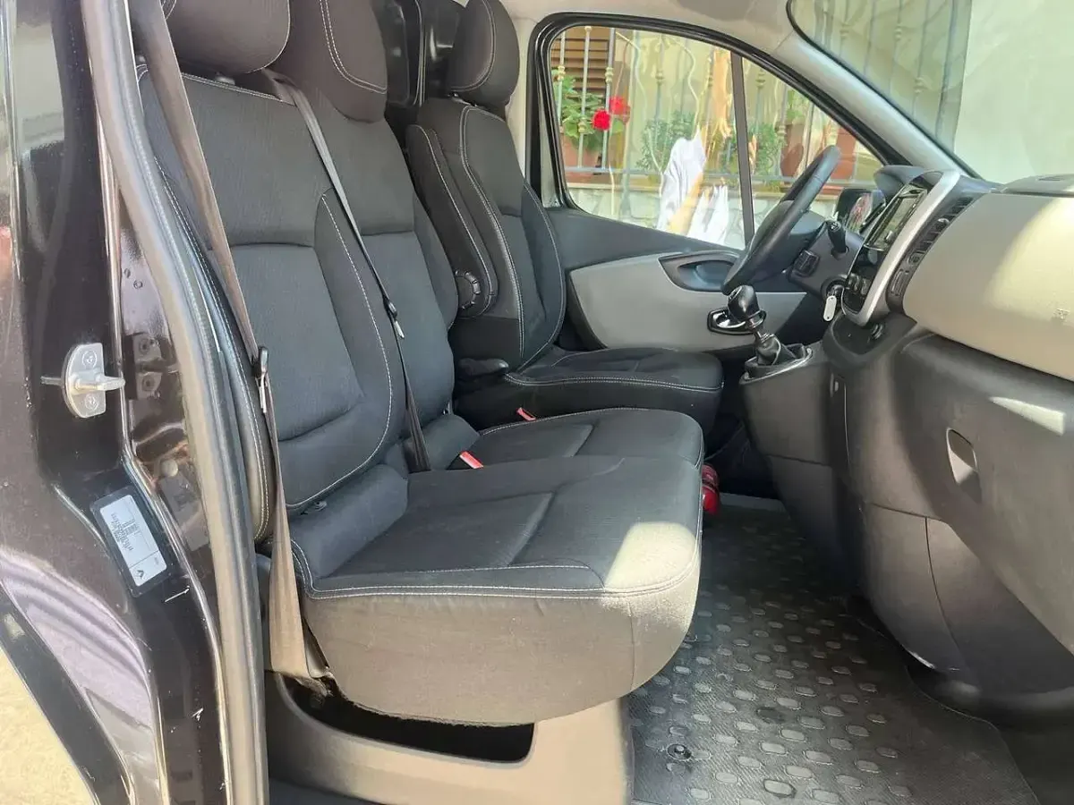 Usata Renault Trafic 145 CV (106 kW) 2019 Nero Monovolume