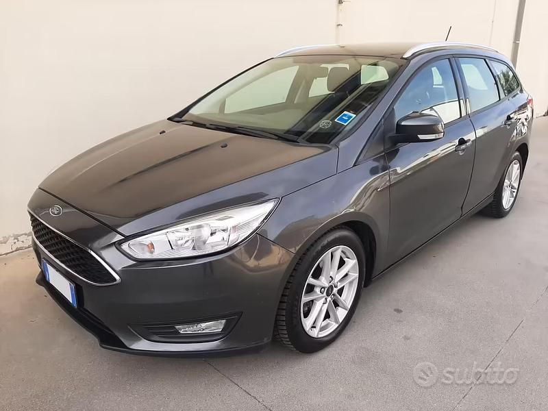 Usata Ford Focus Business Edition 120 CV (88 kW) 2018 Grigio Station wagon