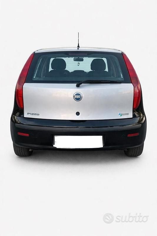 Usata Fiat Punto 52 CV (38 kW) 2007 Nero Berlina