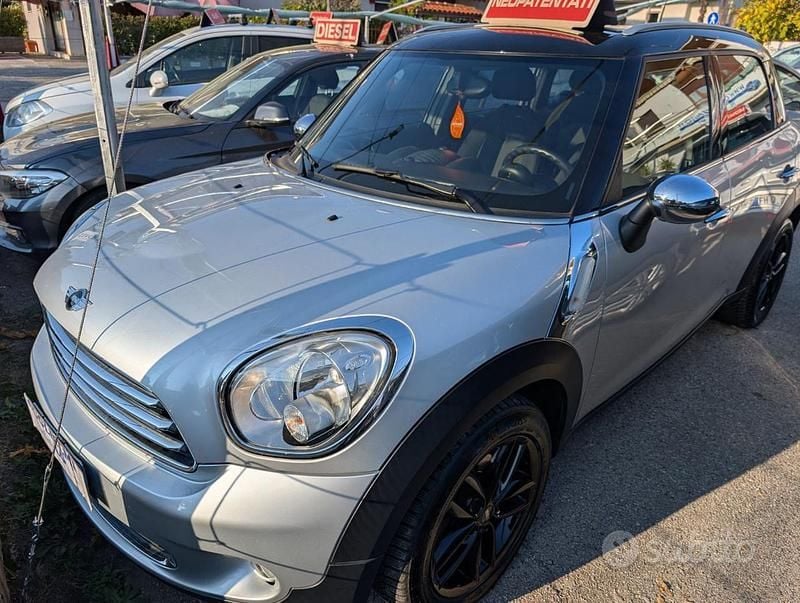 Grigio Usata 2011 Mini Cooper Countryman SUV | 8800 € (Buon prezzo) - Immagine 1/4