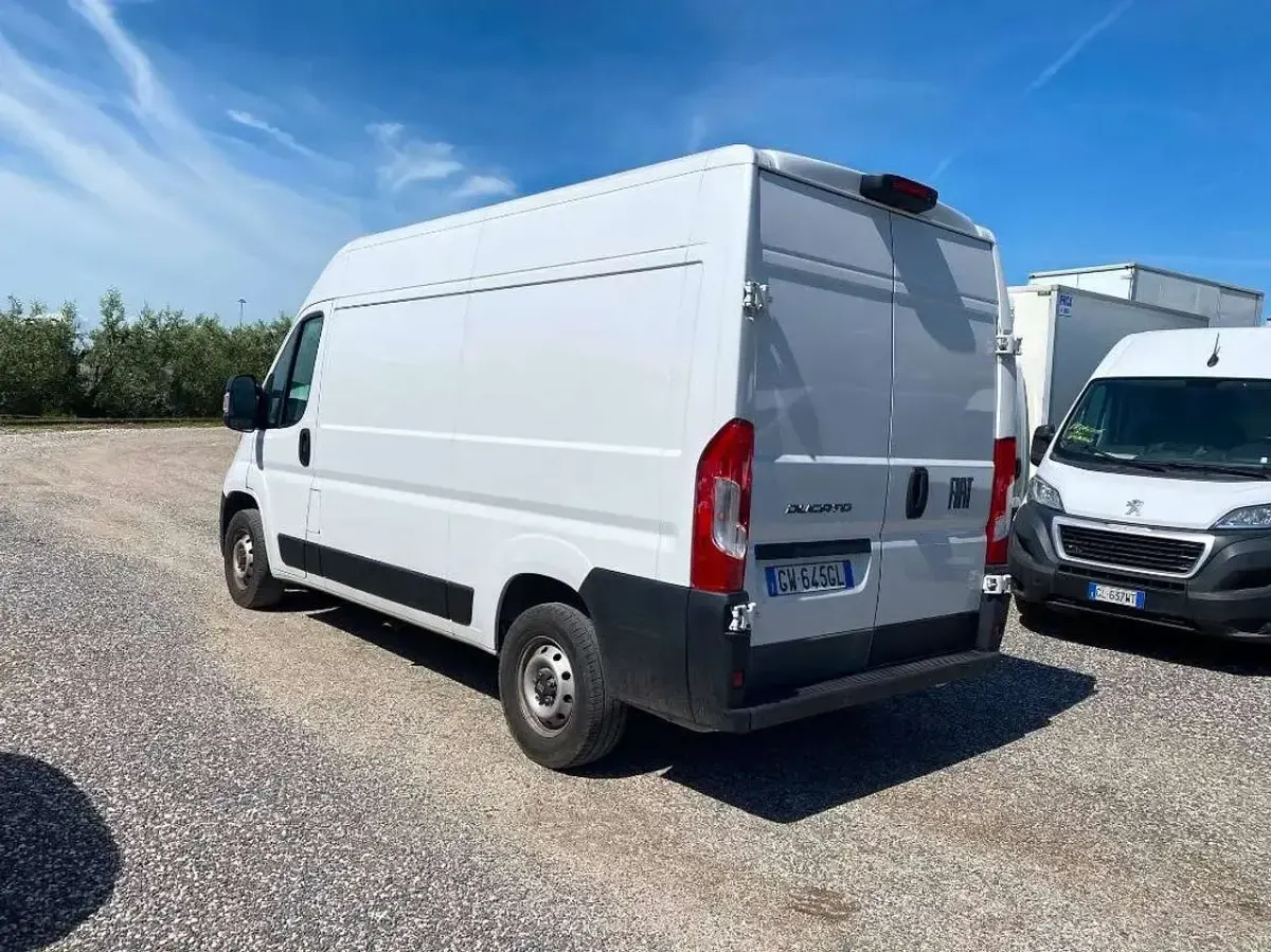 Usata Fiat Ducato 140 CV (102 kW) 2024 Bianco banchisa Furgone
