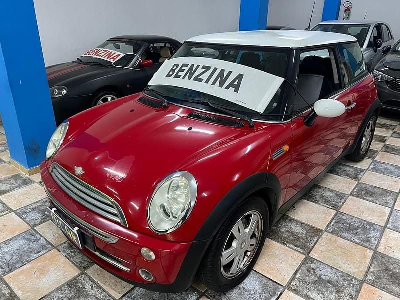 Usata Mini Cooper 89 CV (65 kW) 2006 Rosso Utilitaria