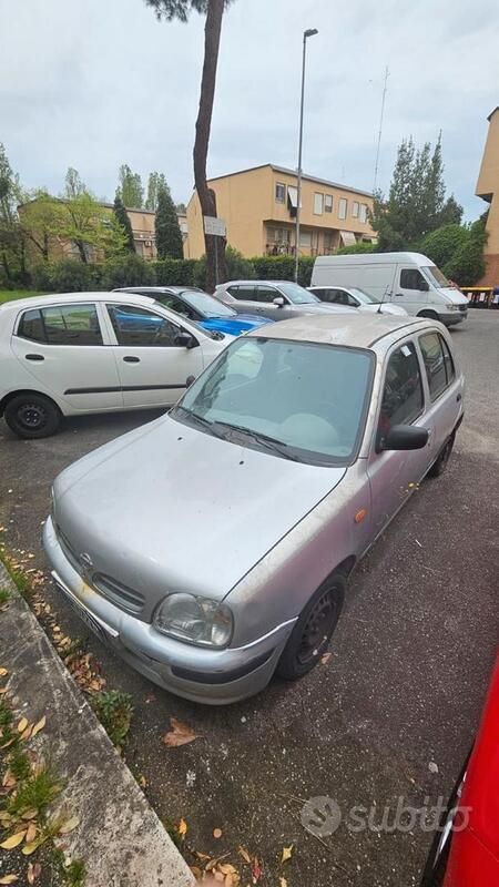 Usata Nissan Micra 57 CV (41 kW) 2000 Grigio Utilitaria
