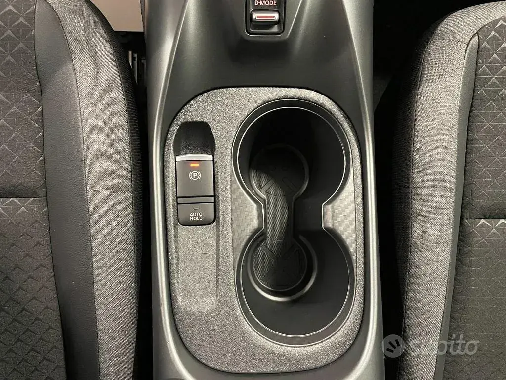 Usata Nissan Juke N-Connecta 114 CV (83 kW) 2025 Grigio SUV