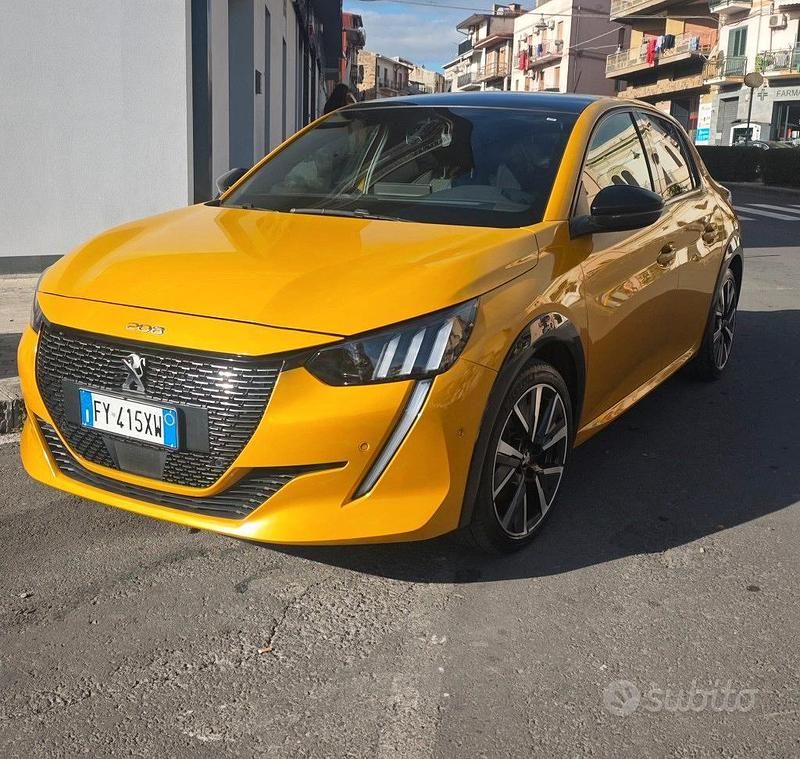 Usata Peugeot 208 GT-line 131 CV (96 kW) 2019 Giallo Utilitaria