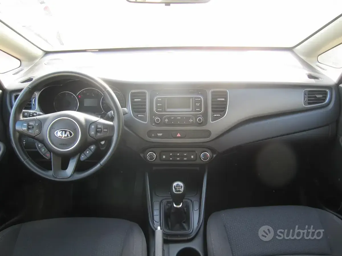 Usata Kia Carens 115 CV (84 kW) 2015 Grigio Monovolume