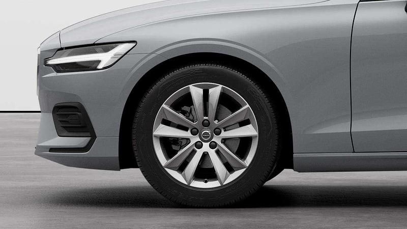 Nuova Volvo V60 Core 197 CV (144 kW) 2025 Grigio Station wagon