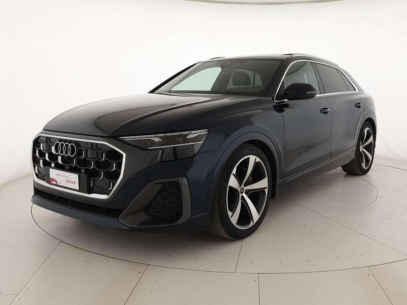 Usata Audi Q8 S-Line 286 CV (210 kW) 2024 Blu waitomo metallizzato SUV