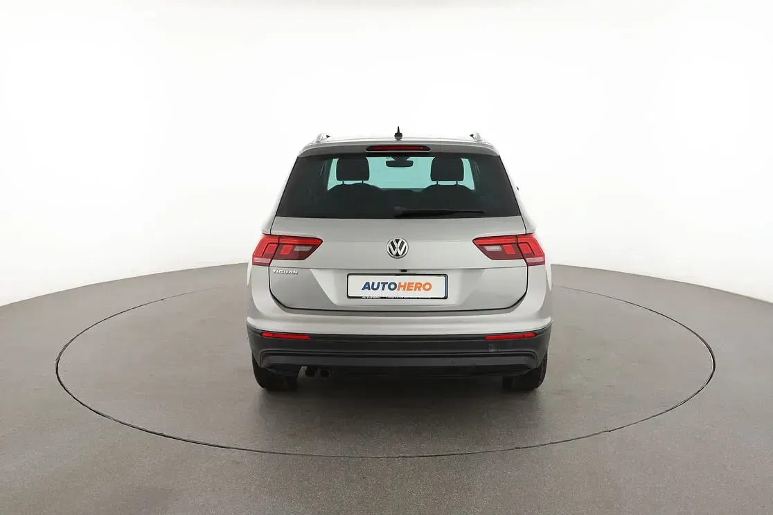 Usata VW Tiguan Business 115 CV (84 kW) 2019 Grigio SUV