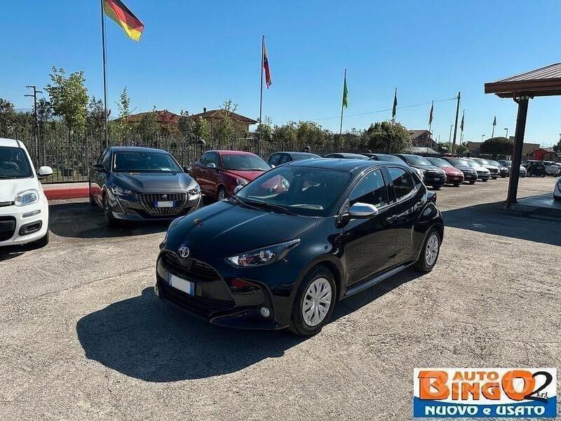 Nero Usata 2022 Toyota Yaris Trend Berlina | 14.900 € (Buon prezzo) - Immagine 1/4