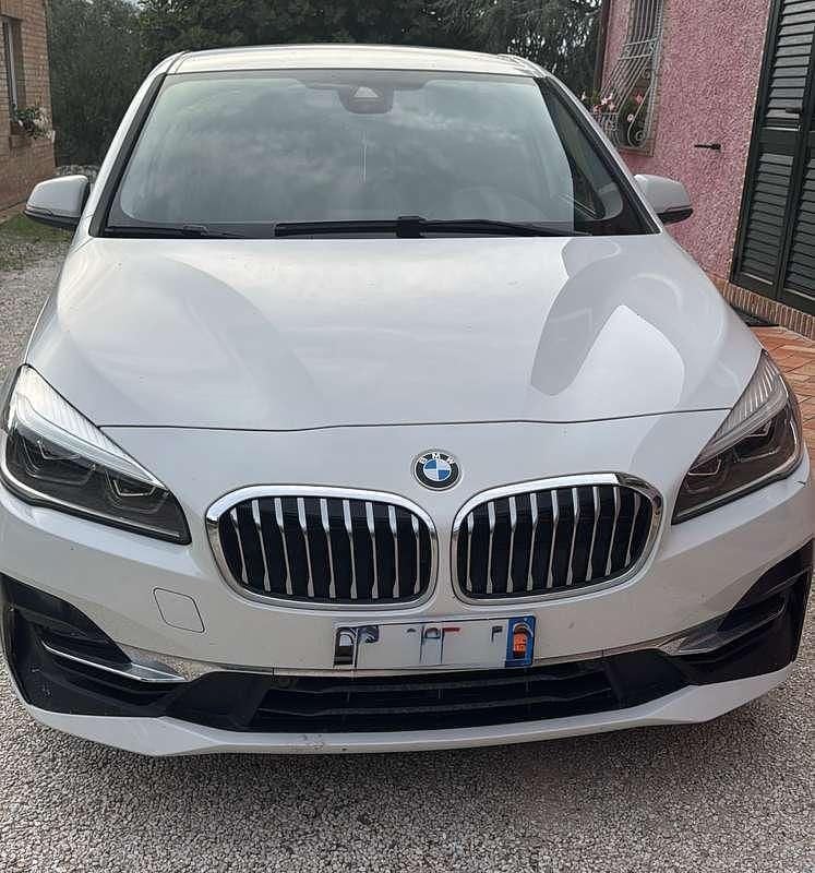 Bianco Usata 2019 BMW 216 Active Tourer Monovolume | 13.000 € (Ottimo prezzo) - Immagine 1/4
