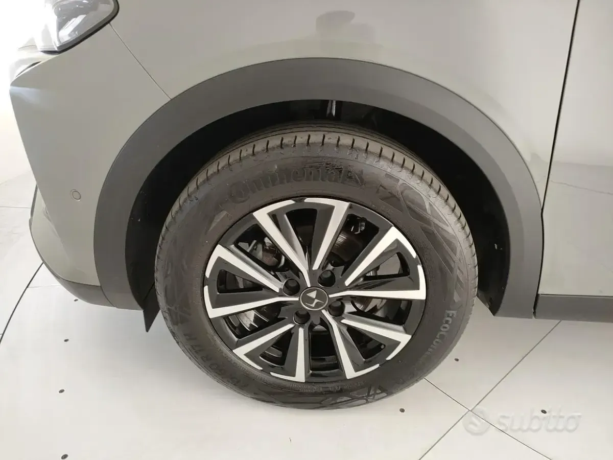 Usata DS Automobiles DS3 Bastille 101 CV (74 kW) 2024 Grigio Monovolume