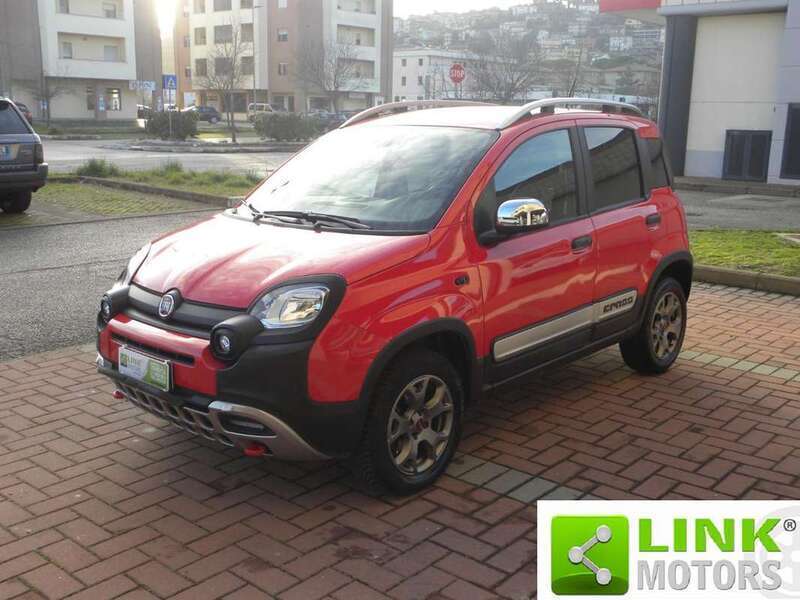 Usato 2018 Fiat Panda Cross 0.9 Benzin 90 CV (15.500 €)