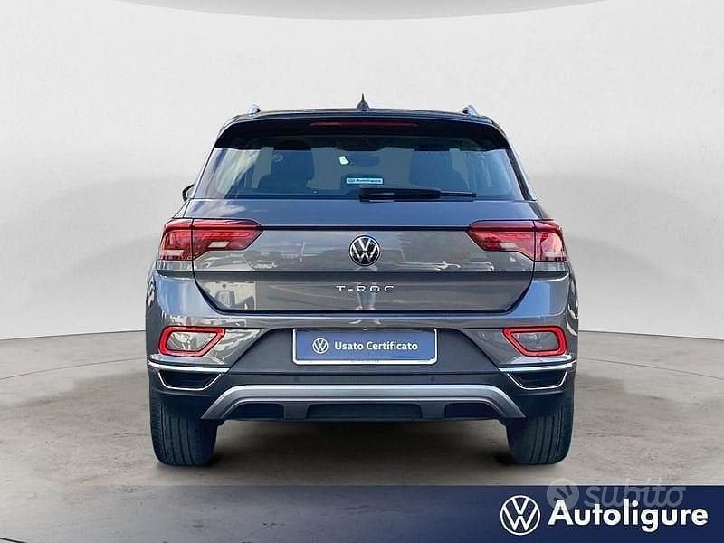 Usata VW T-Roc Style 110 CV (80 kW) 2022 Grigio SUV
