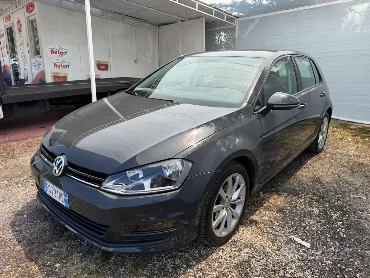 Usata VW Golf VII Trendline 85 CV (62 kW) 2016 Grigio Berlina
