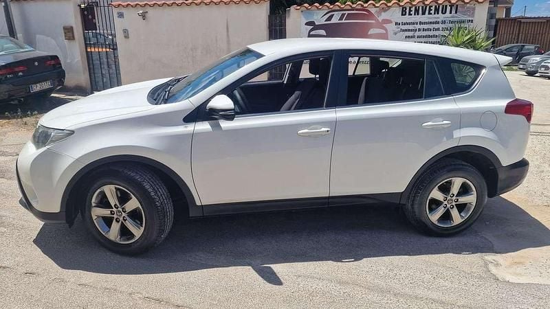 Occasion Toyota RAV4 Edition 124 ch (91 kW) 2015 Blanc SUV