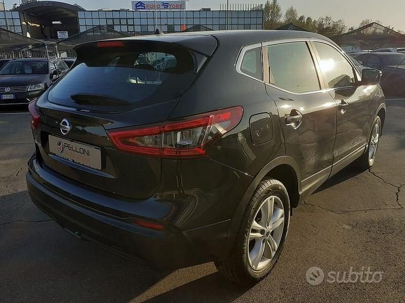 Usata Nissan Qashqai Acenta 110 CV (80 kW) 2017 Nero SUV