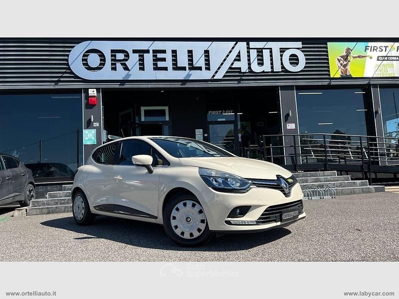 Usata Renault Clio IV Zen 75 CV (55 kW) 2017 Bianco Berlina
