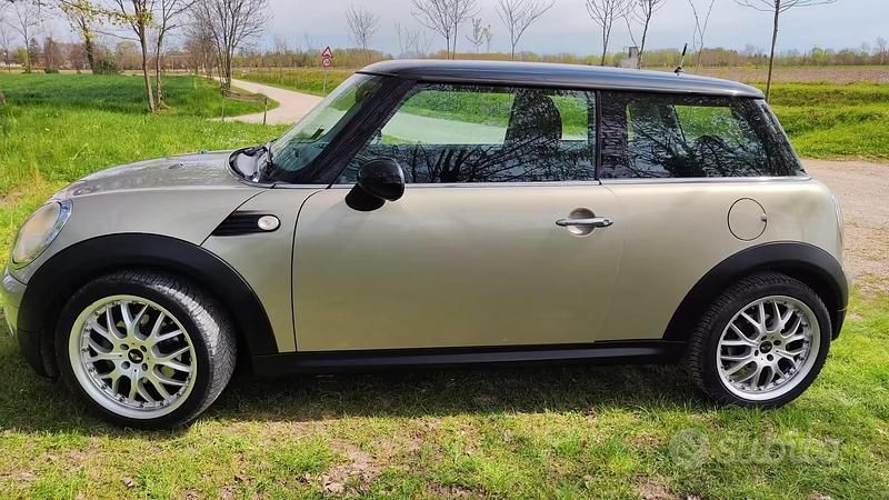 Usata Mini Cooper D 108 CV (79 kW) 2007 Utilitaria