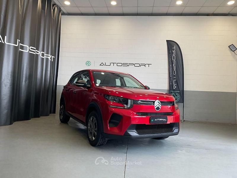 Rosso Nuova 2025 Citroën C3 PureTech Due volumi | 13.900 € (Super prezzo) - Immagine 1/4