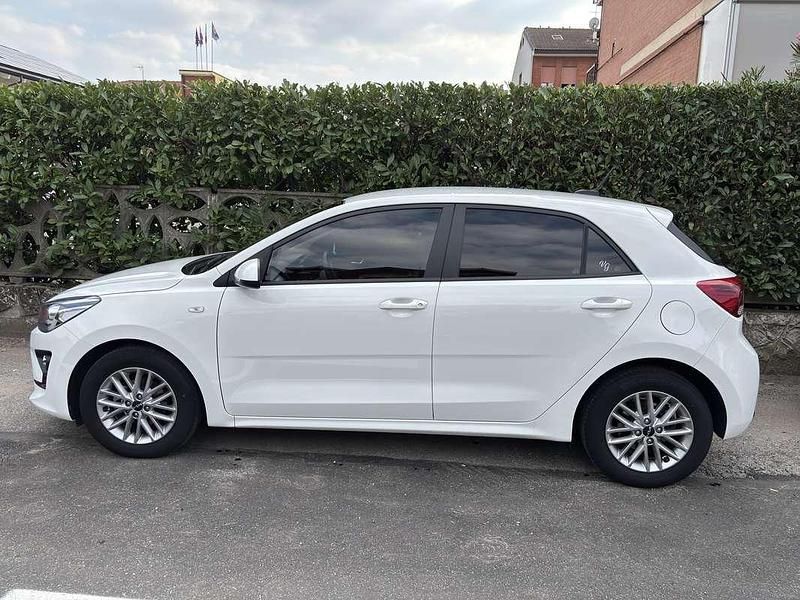 Usata 2022 Kia Rio Style 84 CV Tre volumi – 10040 Rivalta di Torino ...