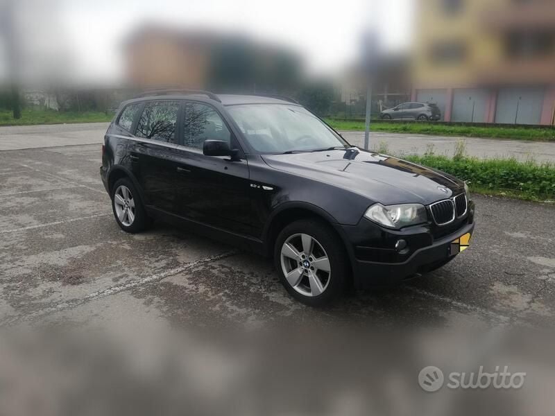 Nero Usata 2008 BMW X3 SUV | 5500 € (Buon prezzo) - Immagine 1/4