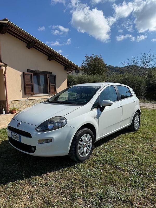 Occasion Fiat Punto 77 ch (56 kW) 2014 Blanc Citadine