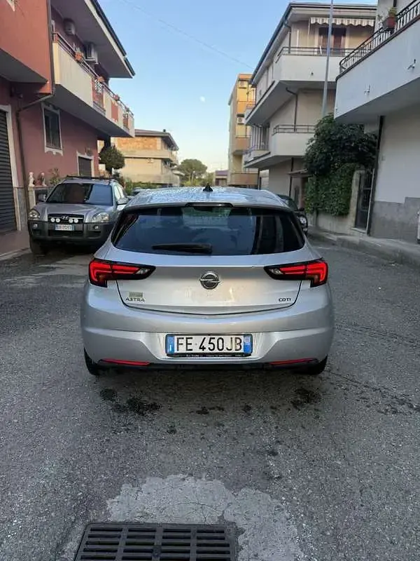 Usata Opel Astra Innovation 136 CV (100 kW) 2017 Berlina