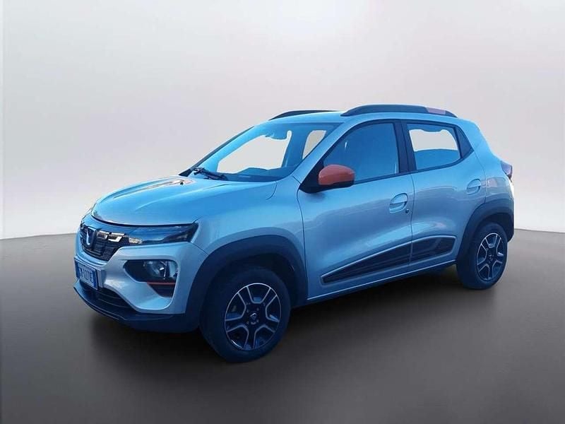 Usata Dacia Spring Comfort Plus 33 kW (45 CV) 2023 Grigio platino Utilitaria