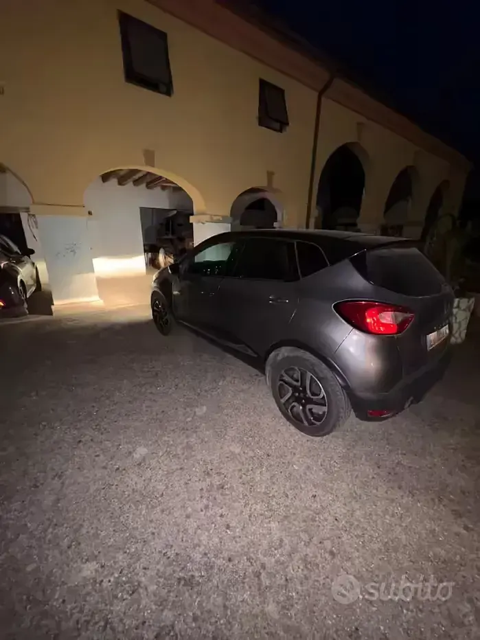 Usata Renault Captur 90 CV (66 kW) 2014 SUV