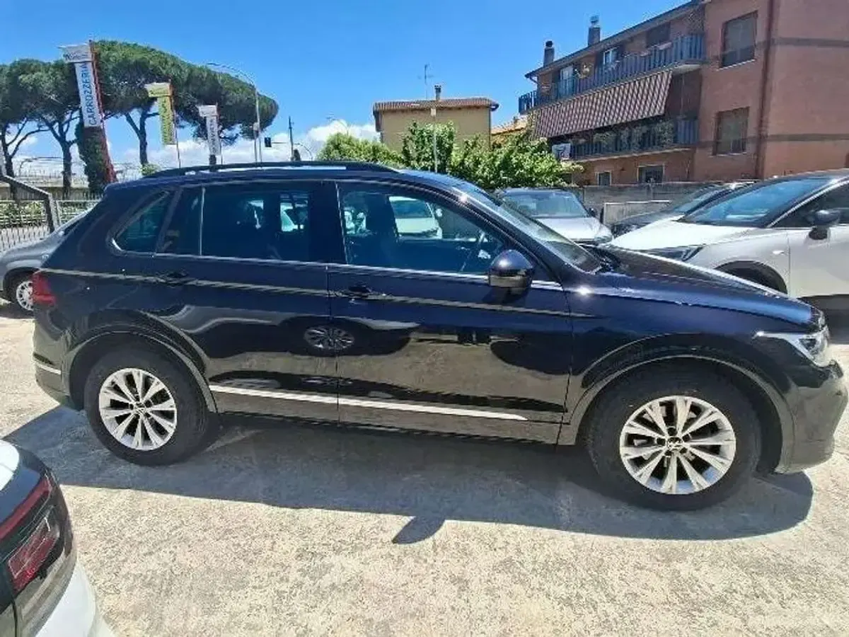Usata VW Tiguan 150 CV (110 kW) 2022 Nero SUV