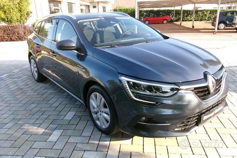 Usata Renault Mégane GrandTour Techno 116 CV (85 kW) 2022 Grigio scuro Station wagon