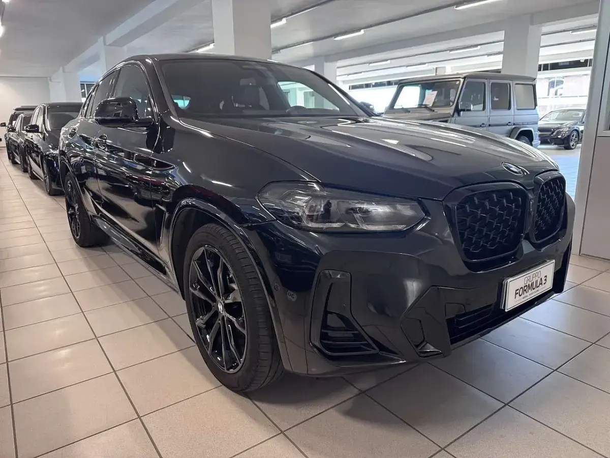 Usata BMW X4 M Sport 190 CV (139 kW) 2025 Nero SUV