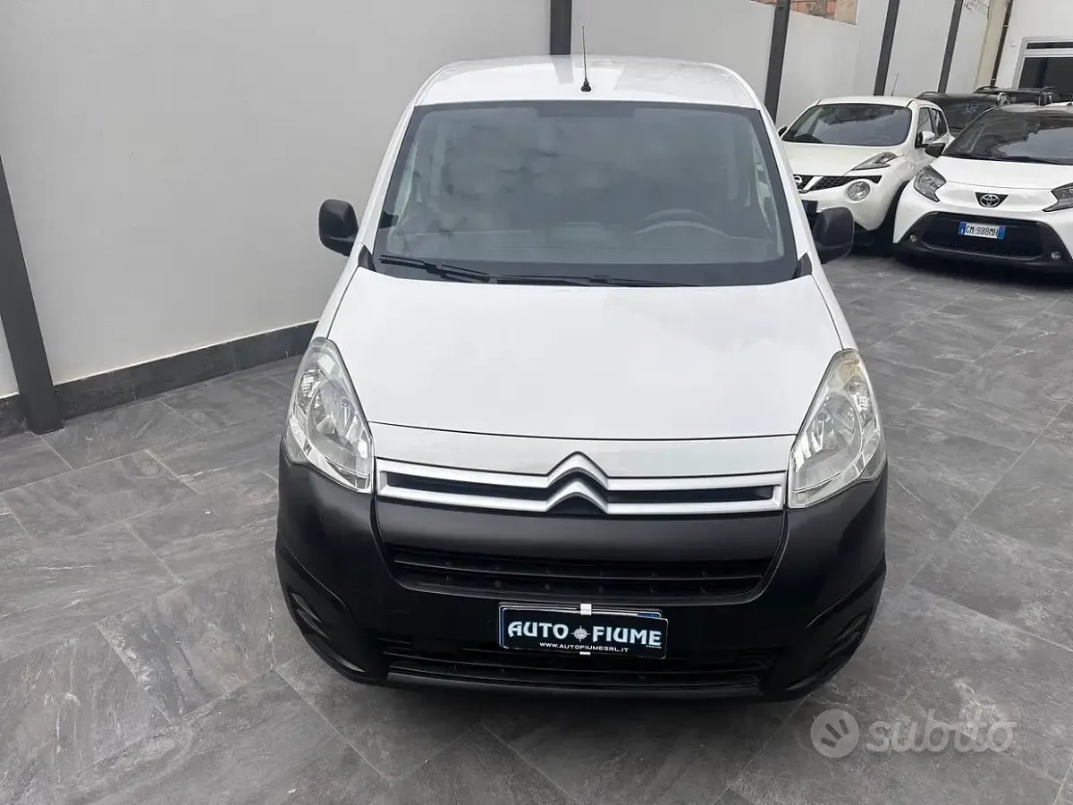 Usata Citroën Berlingo Feel 99 CV (72 kW) 2017 Bianco Monovolume