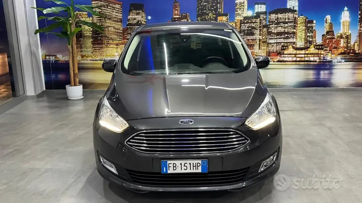 Usata Ford C-MAX Titanium 120 CV (88 kW) 2015 Grigio Monovolume