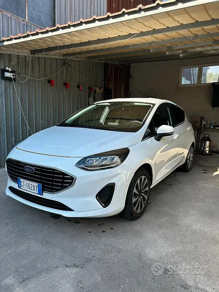 Usata Ford Fiesta 75 CV (55 kW) 2024 Bianco Berlina