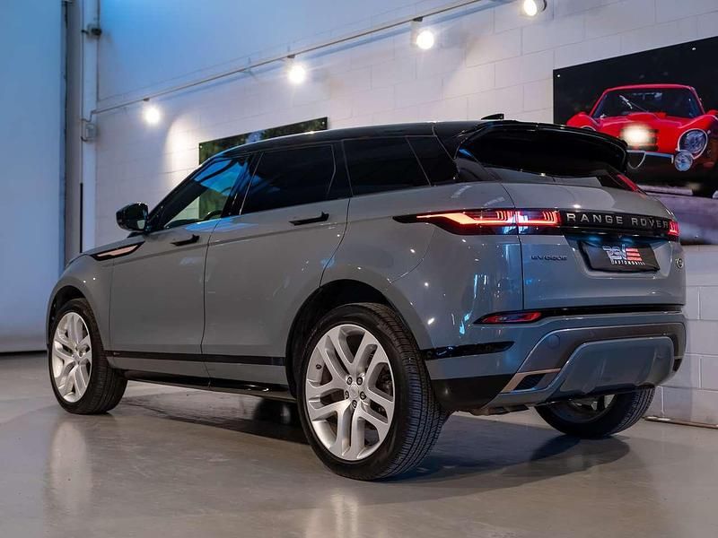 Begagnad Land Rover Range Rover evoque First Edition 179 HK (131 kW) 2019 Grå SUV
