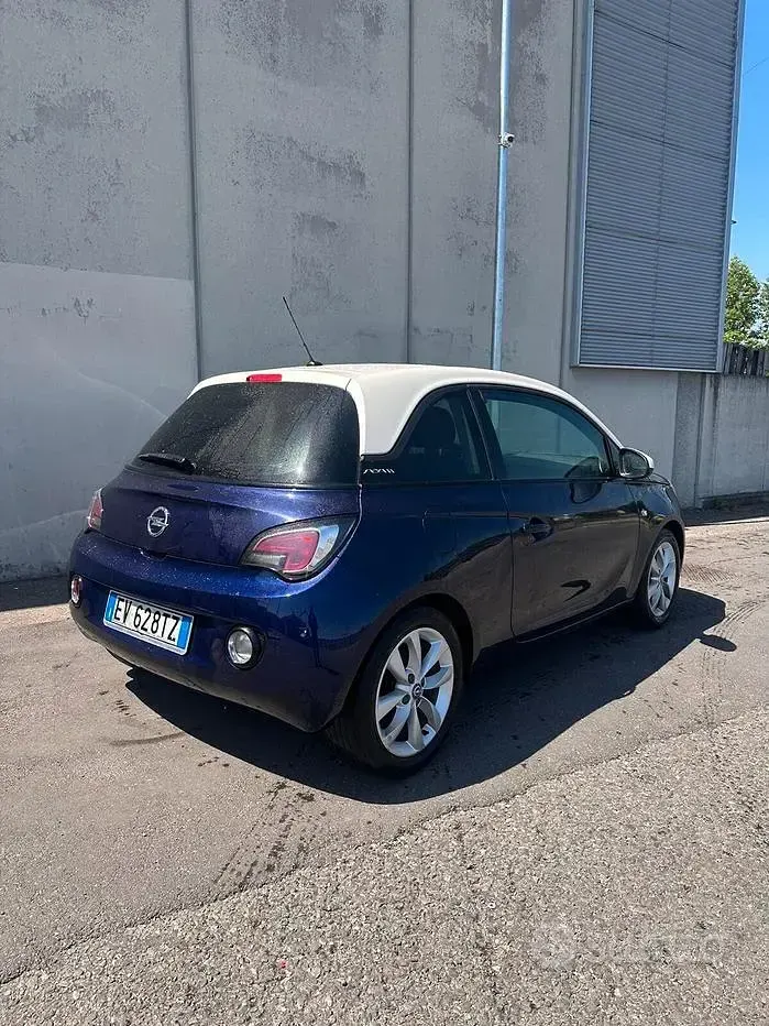 Usata Opel Adam Glam 69 CV (50 kW) 2014 Blu Utilitaria