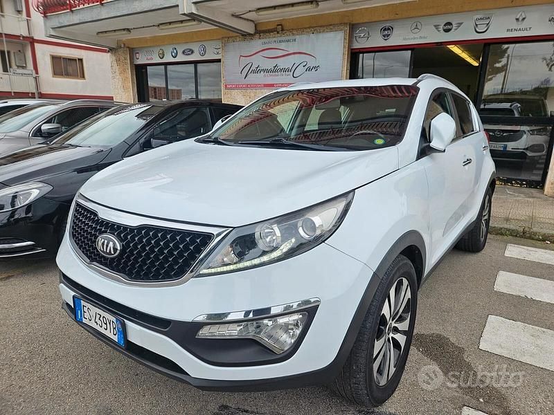Bianco Usata 2014 Kia Sportage SUV | 11.400 € (Cara) - Immagine 1/4