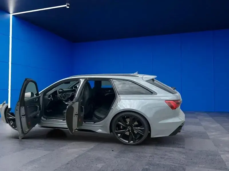 Usata Audi A6 Comfort 629 CV (462 kW) 2024 Grigio Station wagon