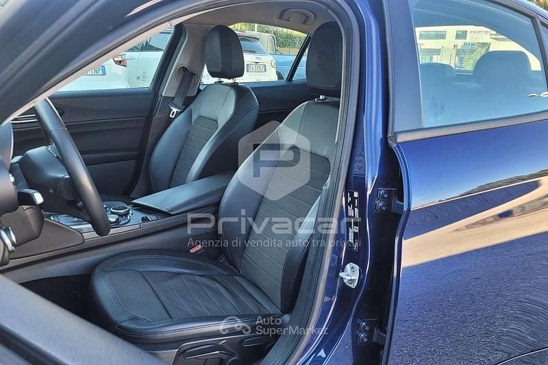 Usata Alfa Romeo Giulia Business 150 CV (110 kW) 2017 Blu Berlina