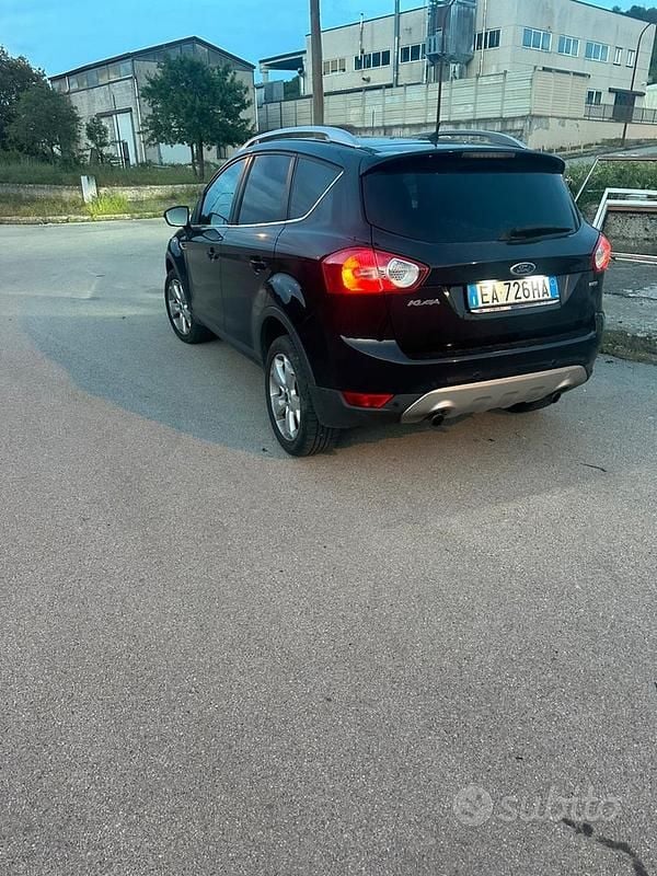 Usata Ford Kuga 140 CV (102 kW) 2010 SUV
