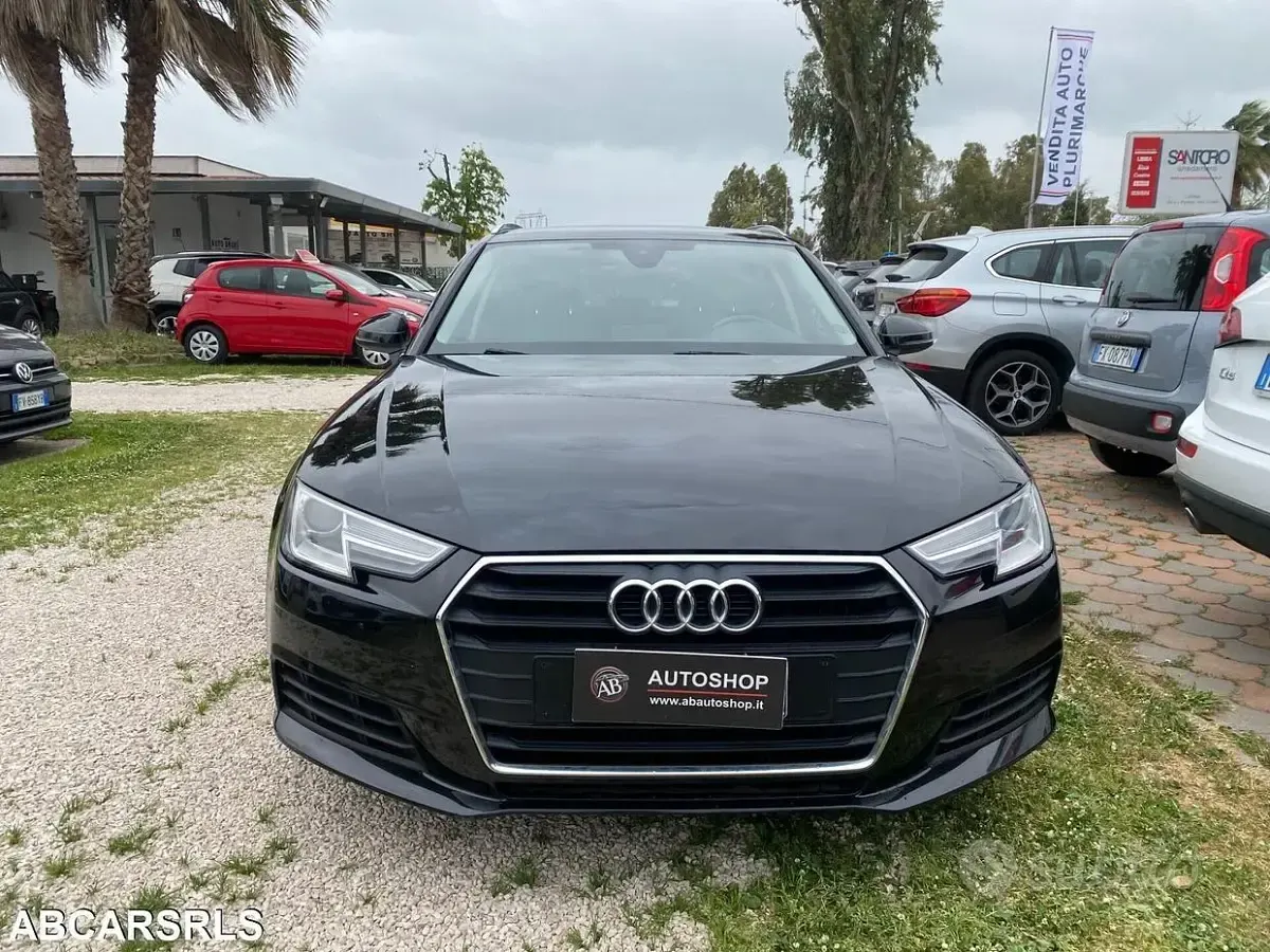Usata Audi A4 150 CV (110 kW) 2017 Nero Station wagon