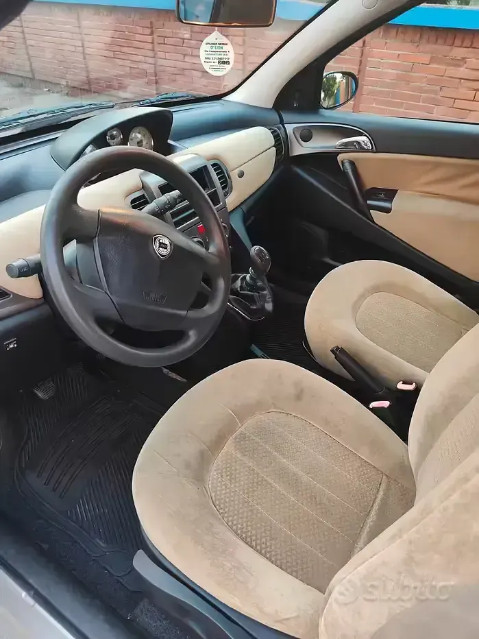 Usata Lancia Ypsilon 80 CV (58 kW) 2006 Utilitaria