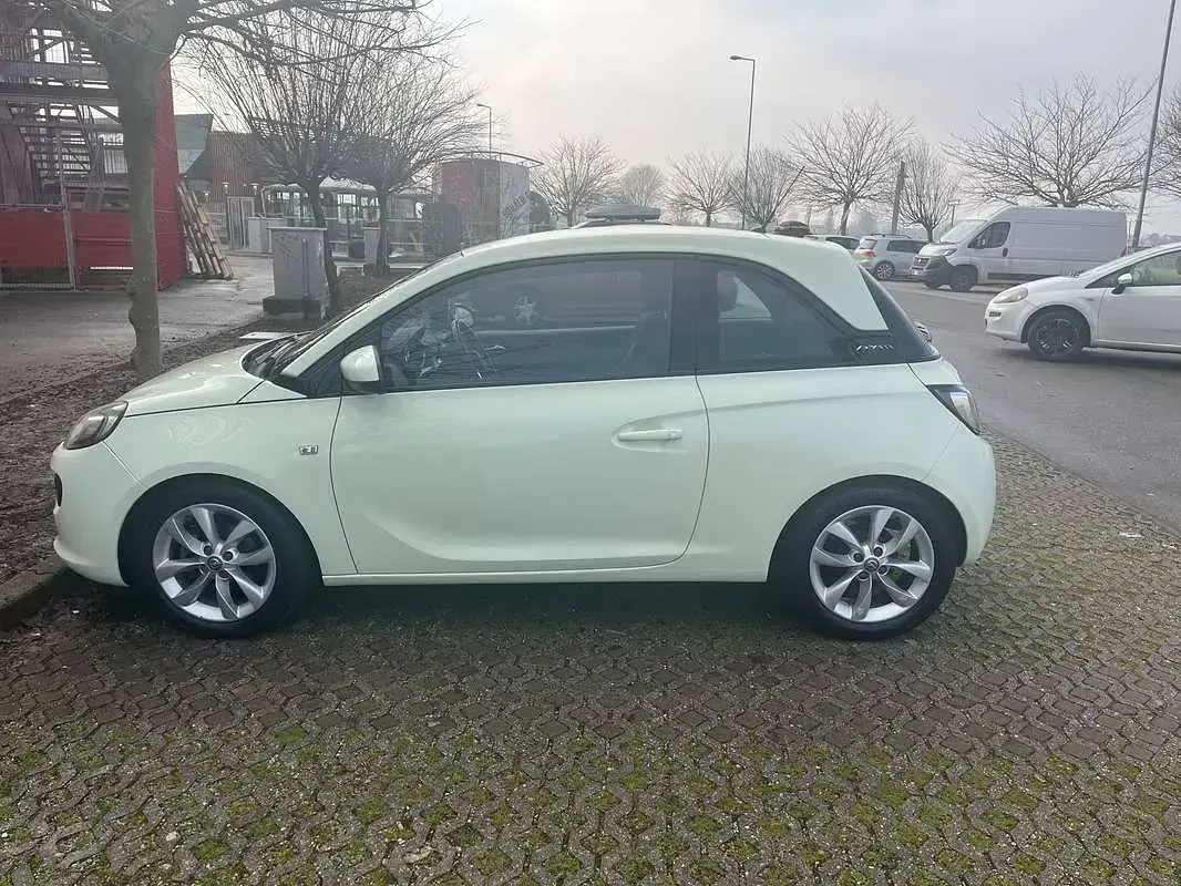 Usata Opel Adam Jam 69 CV (50 kW) 2014 Giallo Utilitaria