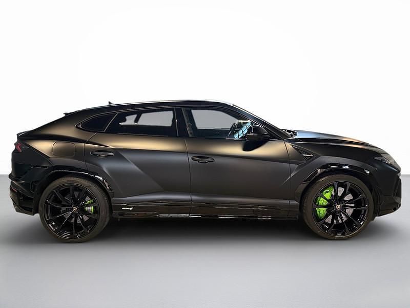 Usata Lamborghini Urus 666 CV (489 kW) 2023 Nero nemesis SUV