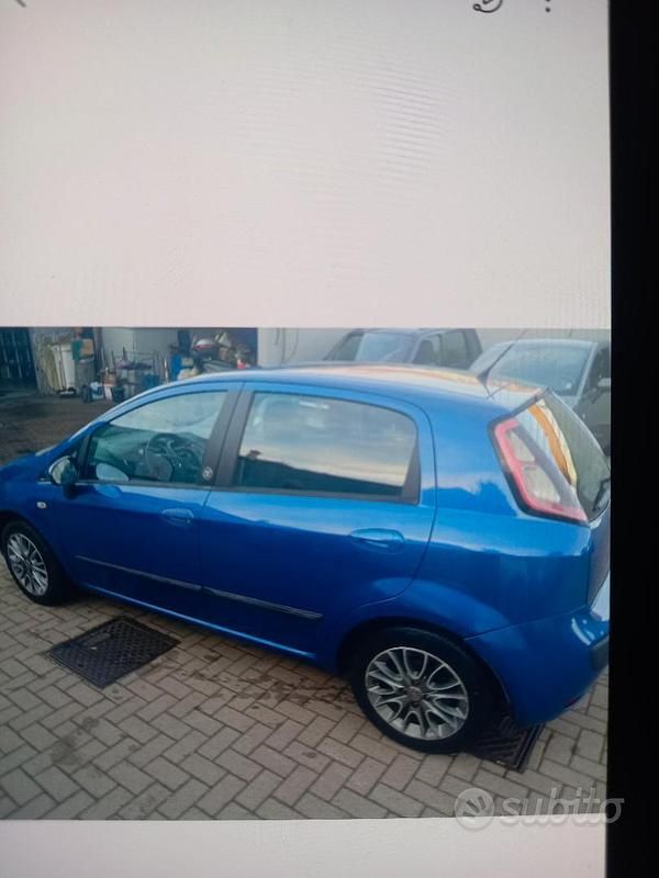 Usata Fiat Punto Evo 75 CV (55 kW) 2011 Utilitaria